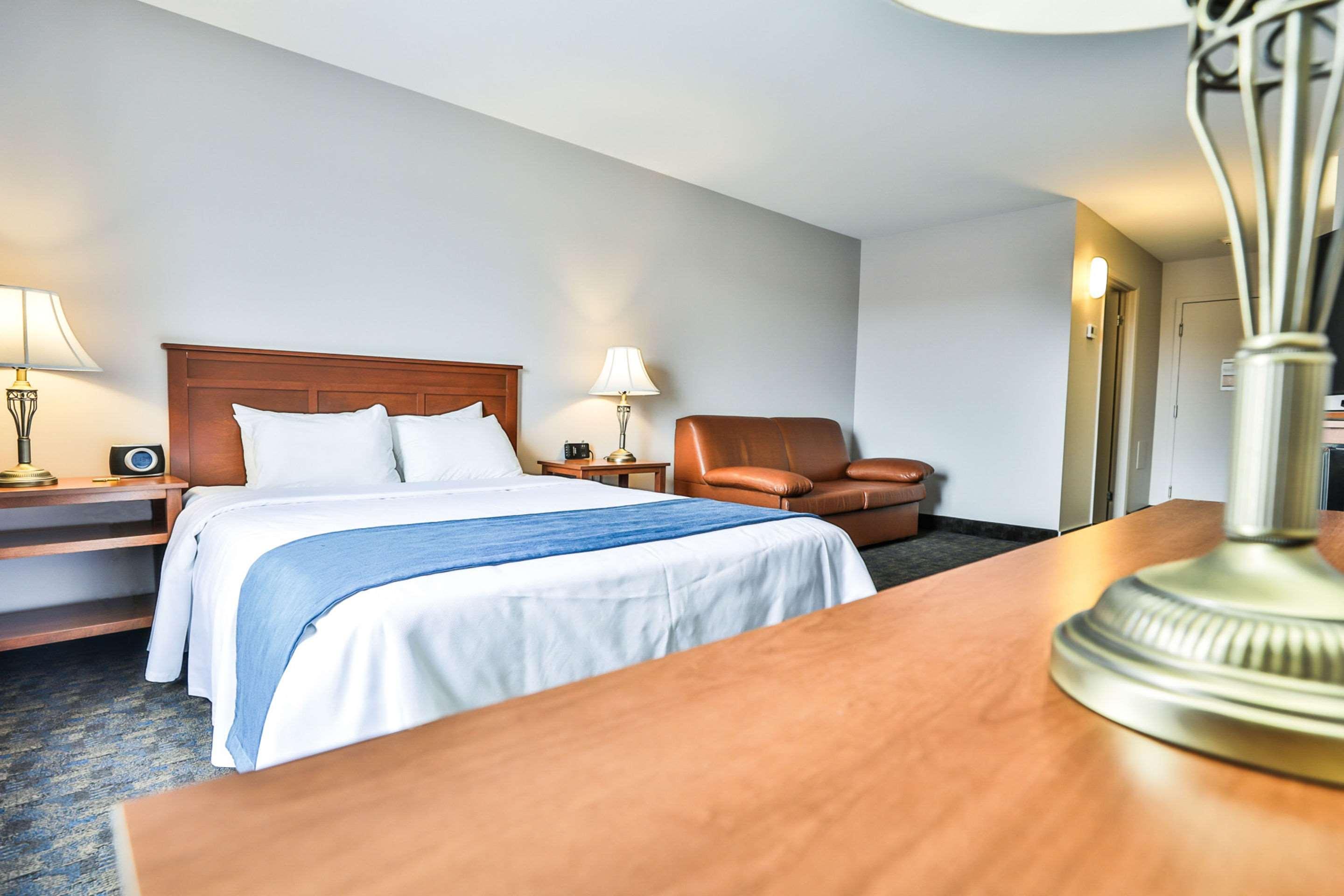 Comfort Inn & Suites Saint-Jerome Luaran gambar