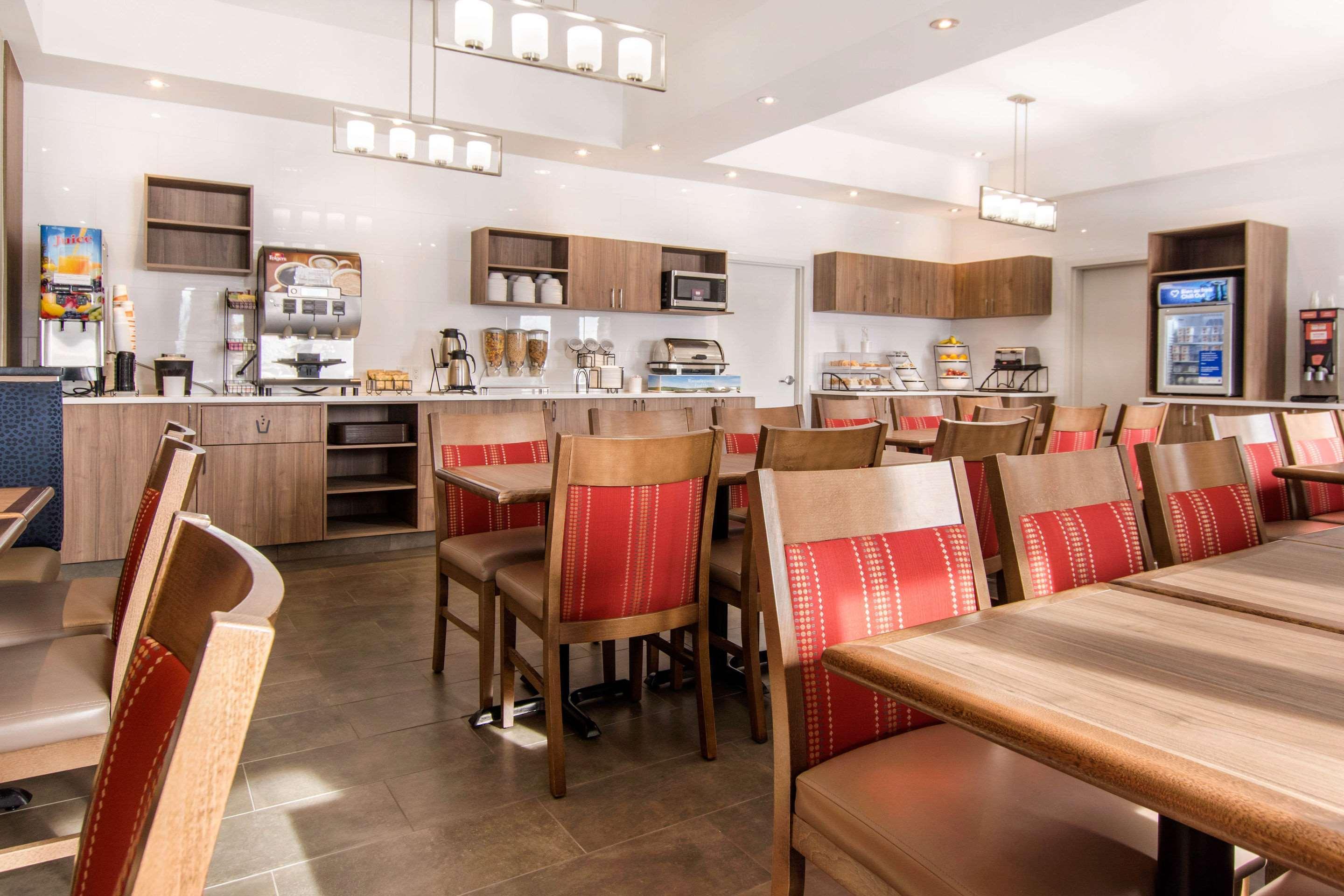 Comfort Inn & Suites Saint-Jerome Luaran gambar