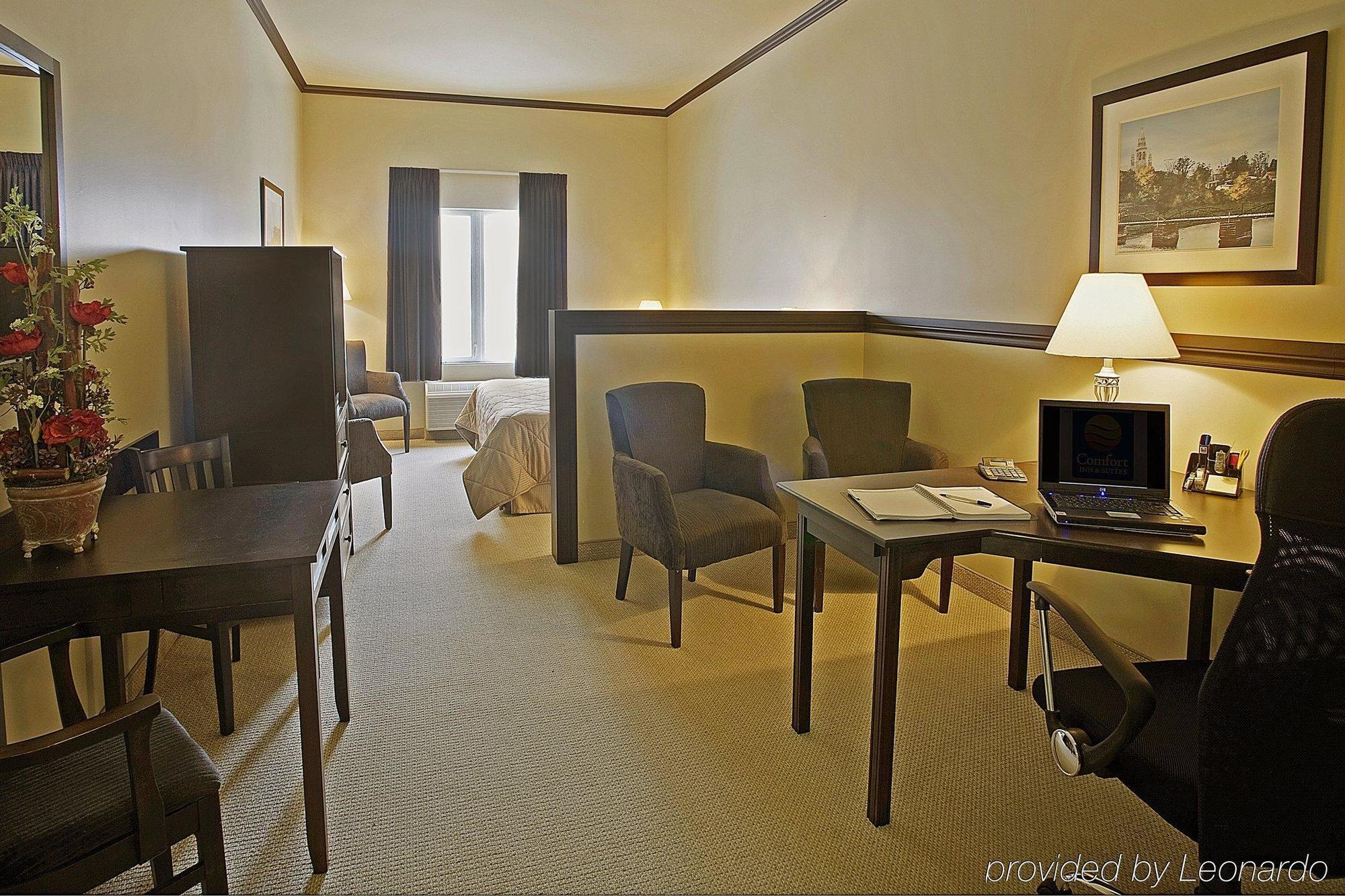 Comfort Inn & Suites Saint-Jerome Bilik gambar