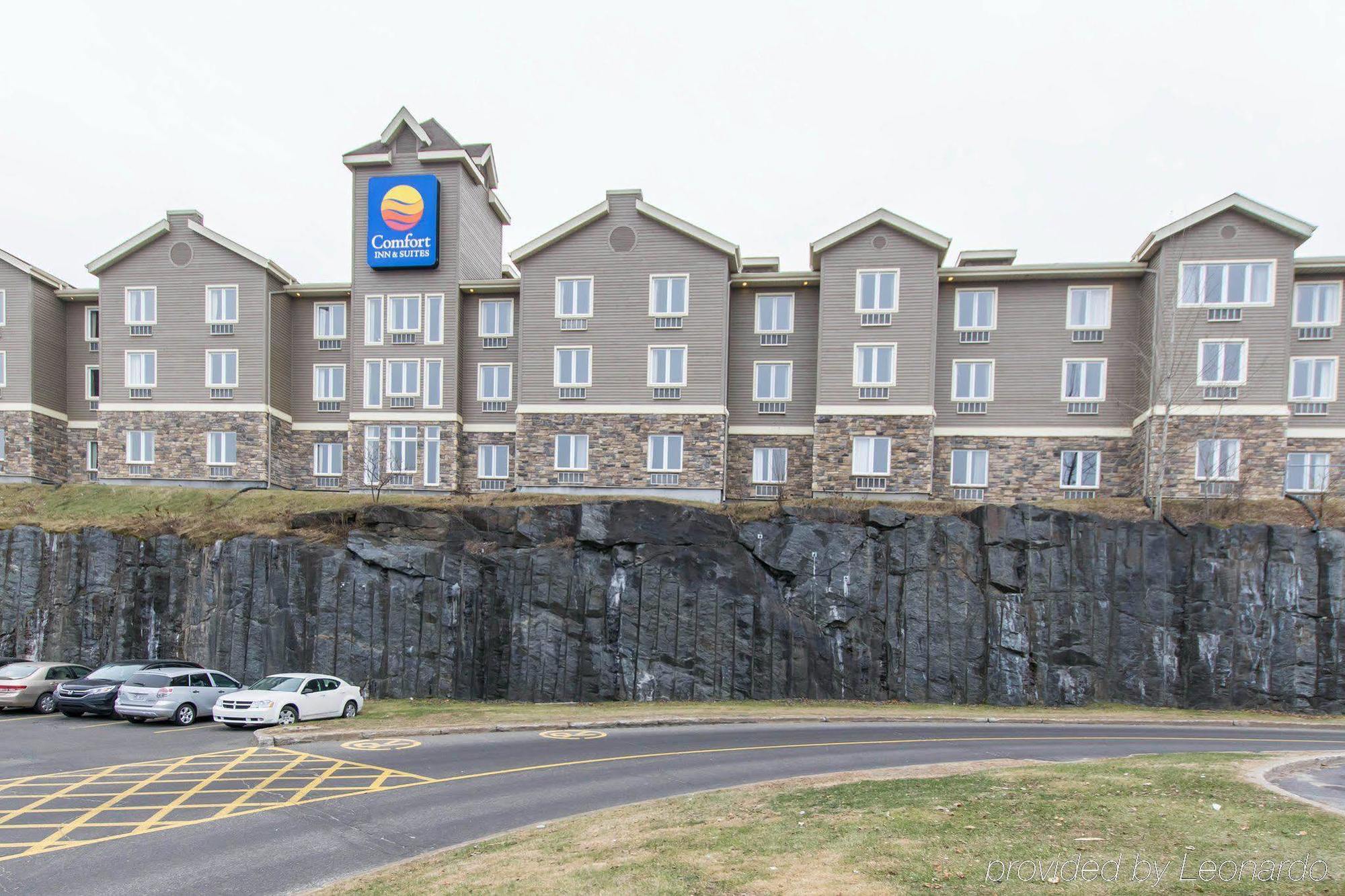 Comfort Inn & Suites Saint-Jerome Luaran gambar