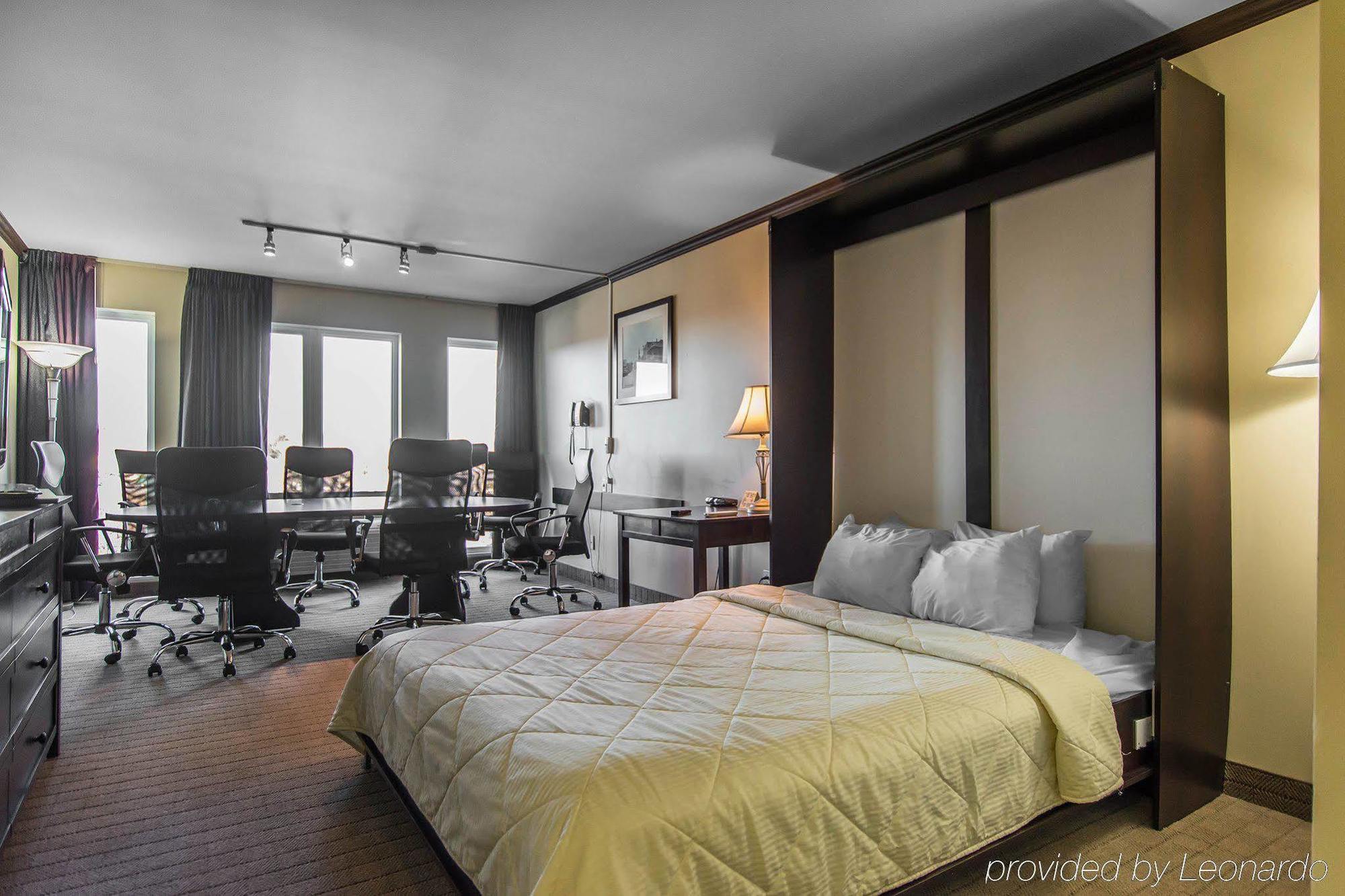 Comfort Inn & Suites Saint-Jerome Luaran gambar