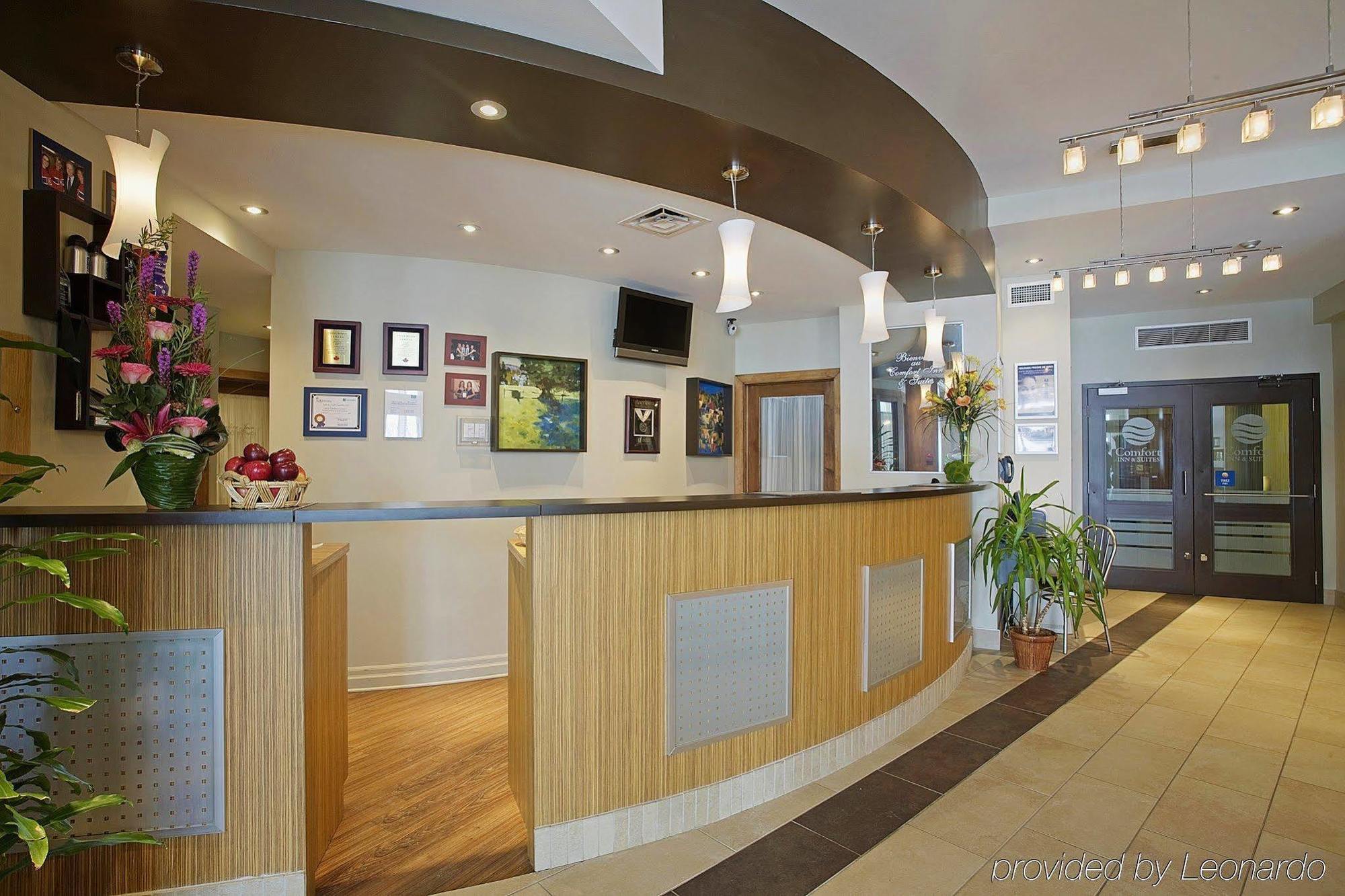 Comfort Inn & Suites Saint-Jerome Luaran gambar